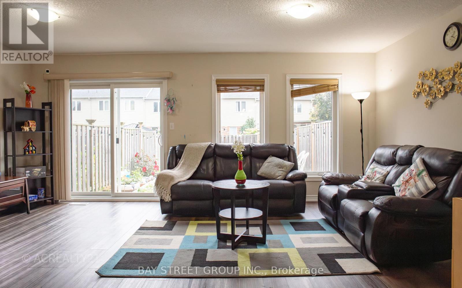 130 Simmonds Drive, Guelph, Ontario  N1E 7L8 - Photo 11 - X12426329