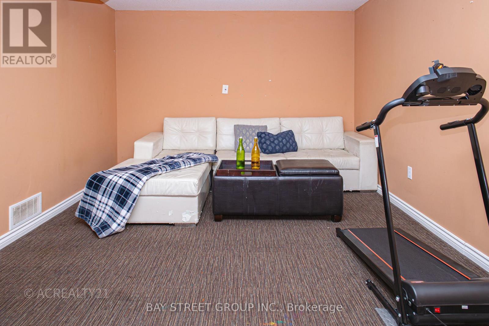 130 Simmonds Drive, Guelph, Ontario  N1E 7L8 - Photo 20 - X12426329