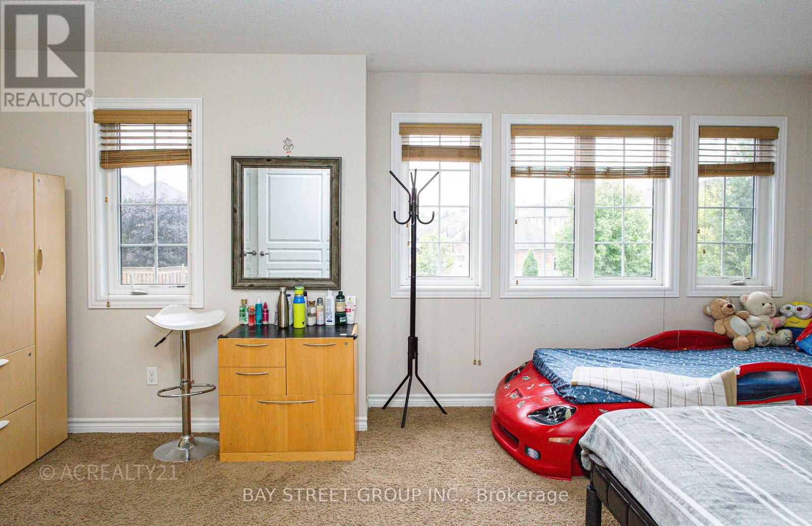 130 Simmonds Drive, Guelph, Ontario  N1E 7L8 - Photo 26 - X12426329