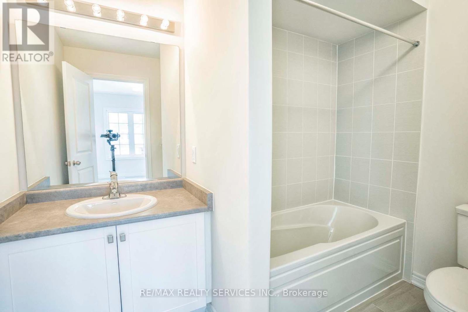 525 Red Elm Road, Shelburne, Ontario  L6V 3Y5 - Photo 26 - X12429361