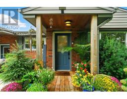 8 OLIVE STREET, Grimsby, Ontario