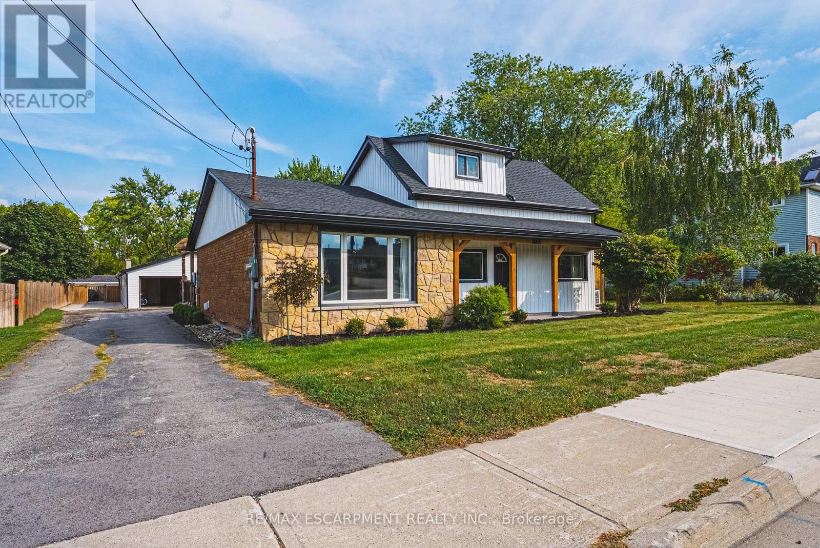 3865 Victoria Avenue, Lincoln, Ontario  L0R 2C0 - Photo 2 - X12429386