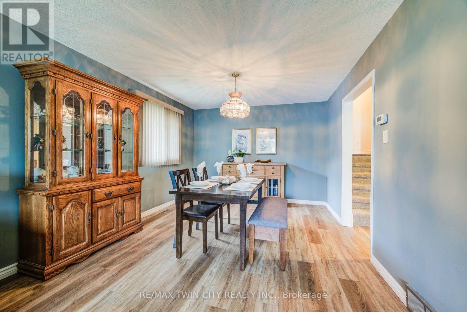 291 Biehn Drive, Kitchener, Ontario  N2R 1B6 - Photo 10 - X12429423