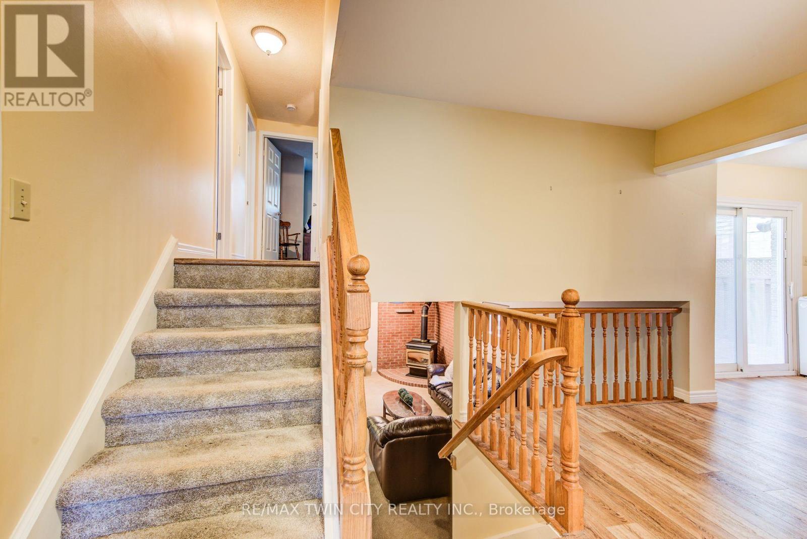 291 Biehn Drive, Kitchener, Ontario  N2R 1B6 - Photo 18 - X12429423