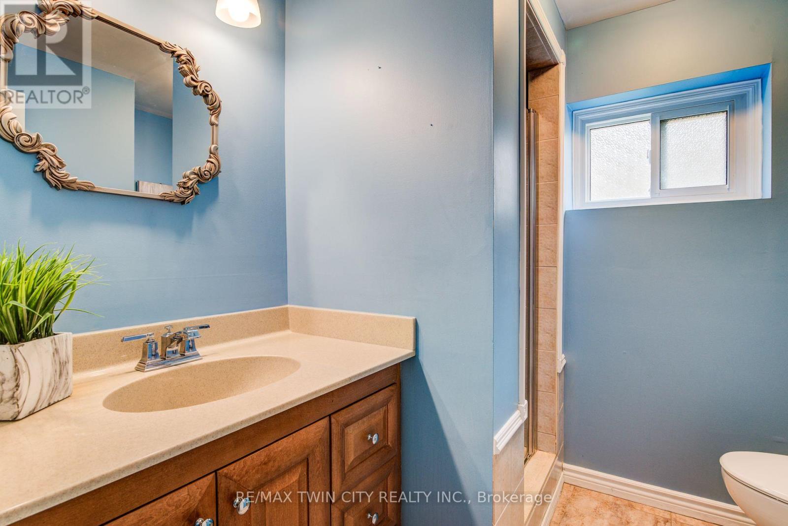 291 Biehn Drive, Kitchener, Ontario  N2R 1B6 - Photo 29 - X12429423