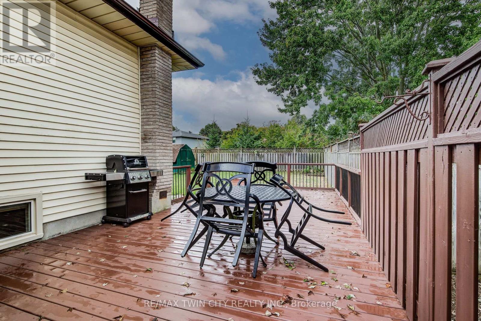 291 Biehn Drive, Kitchener, Ontario  N2R 1B6 - Photo 36 - X12429423