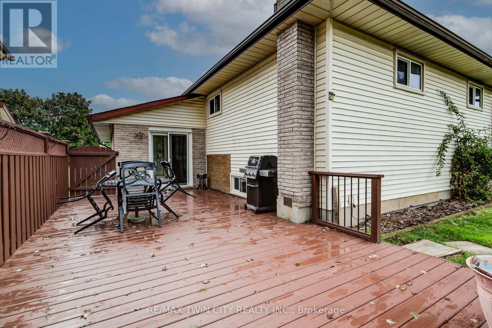 291 Biehn Drive, Kitchener, Ontario  N2R 1B6 - Photo 37 - X12429423