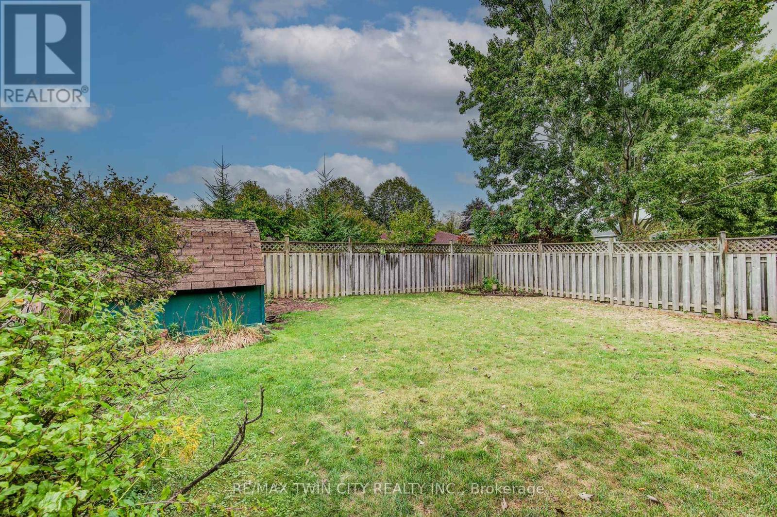 291 Biehn Drive, Kitchener, Ontario  N2R 1B6 - Photo 40 - X12429423