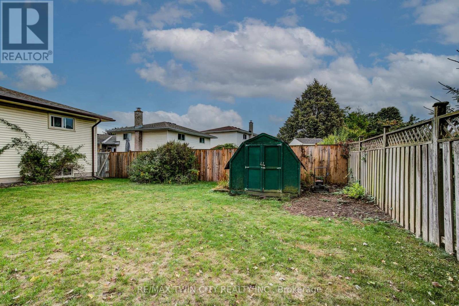 291 Biehn Drive, Kitchener, Ontario  N2R 1B6 - Photo 43 - X12429423