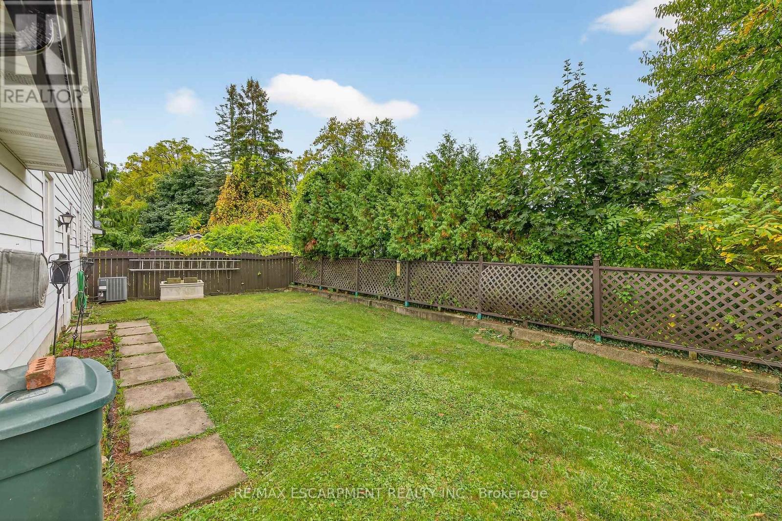 35b Seneca Street S, Haldimand, Ontario  N0A 1E0 - Photo 37 - X12429444