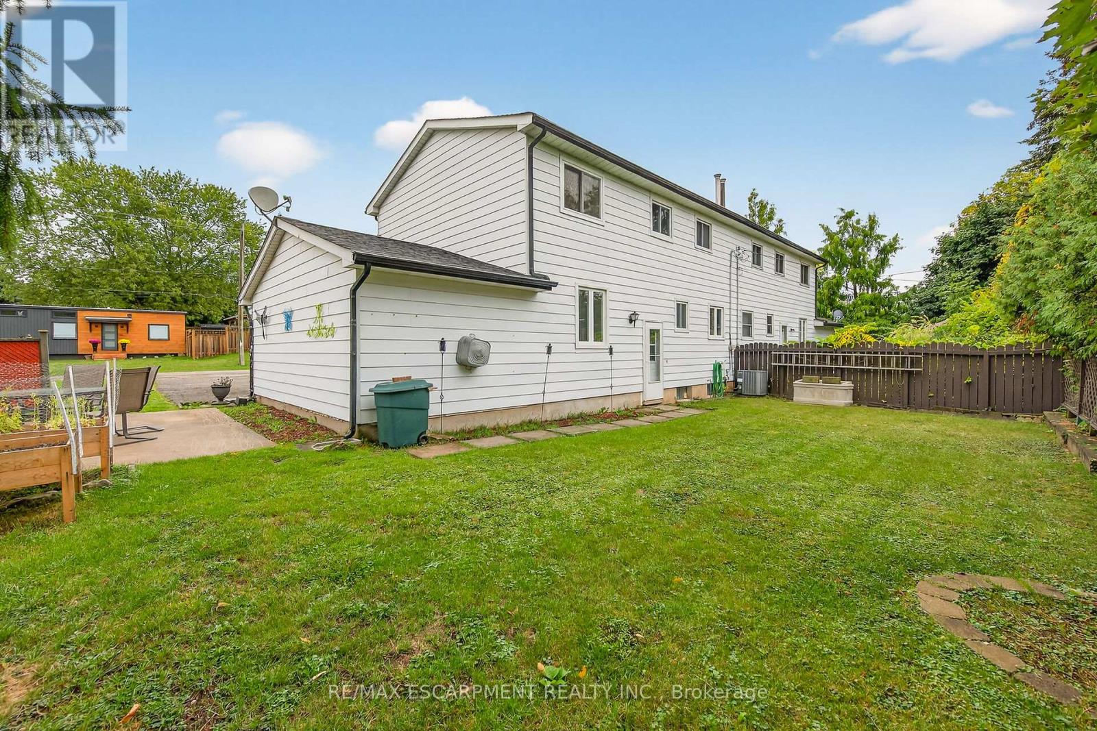 35b Seneca Street S, Haldimand, Ontario  N0A 1E0 - Photo 40 - X12429444