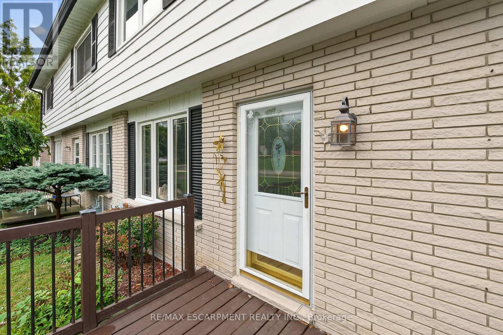 35b Seneca Street S, Haldimand, Ontario  N0A 1E0 - Photo 6 - X12429444