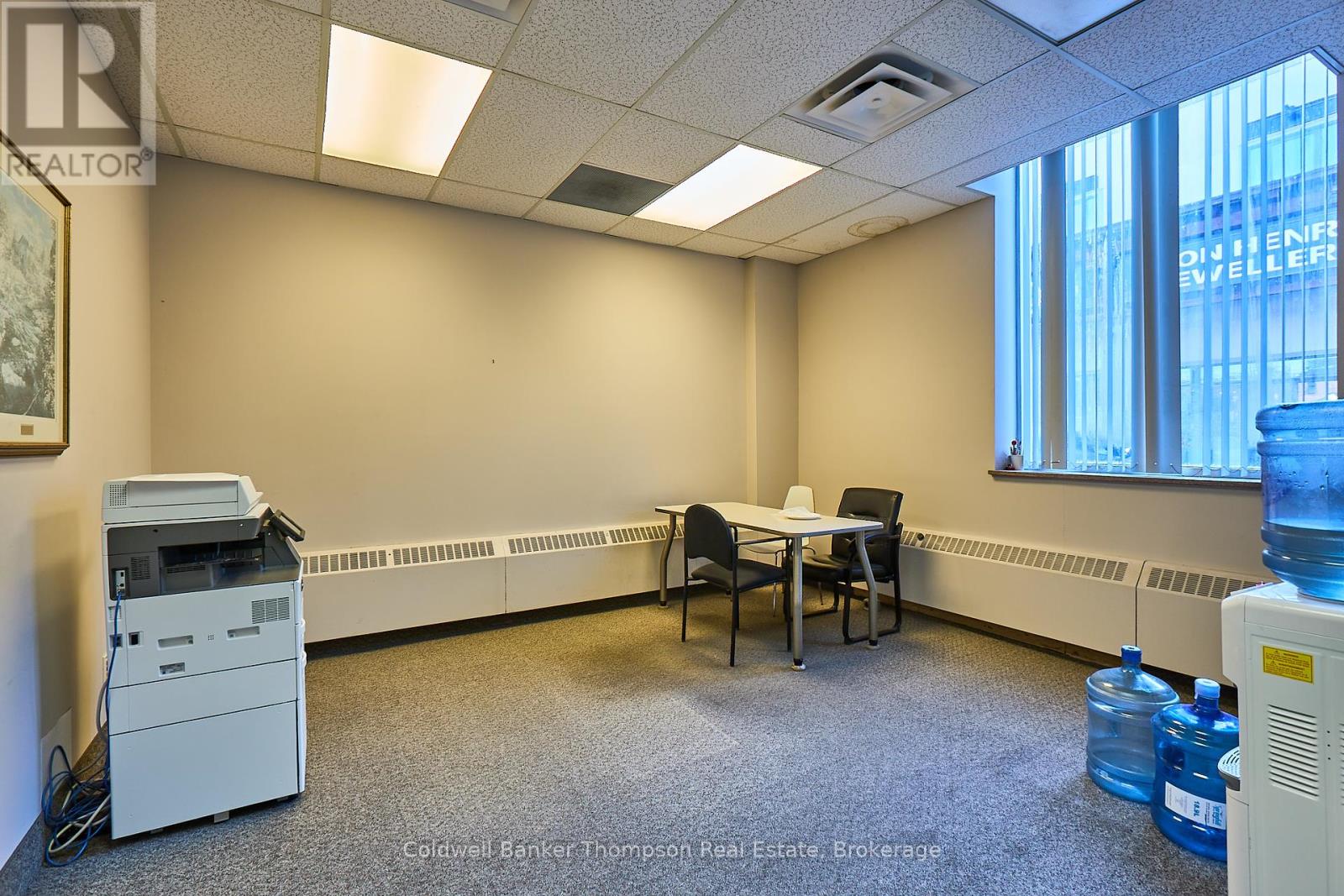 27 Main Street E, Huntsville, Ontario  P1H 2C6 - Photo 9 - X12429452