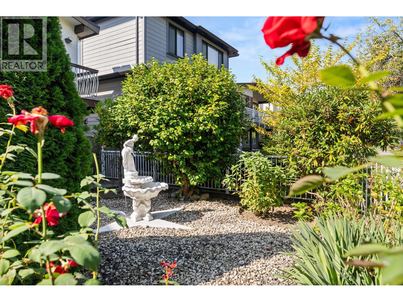 2268 Wenonah Street, Vancouver, British Columbia  V5N 2Z6 - Photo 3 - R3052705