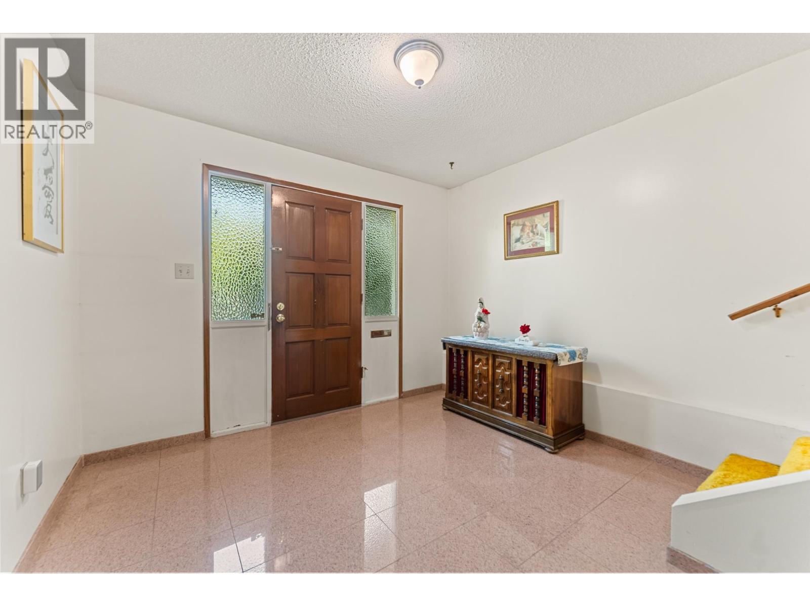 2268 Wenonah Street, Vancouver, British Columbia  V5N 2Z6 - Photo 5 - R3052705