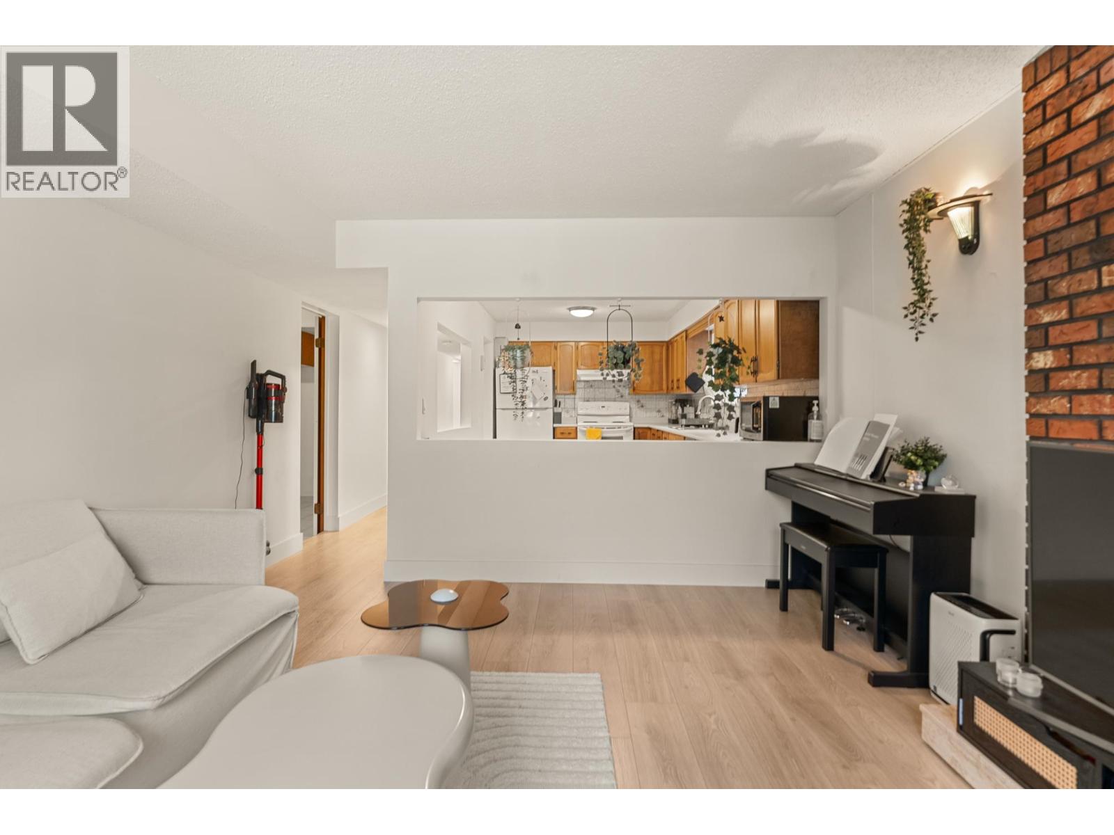 2268 Wenonah Street, Vancouver, British Columbia  V5N 2Z6 - Photo 6 - R3052705