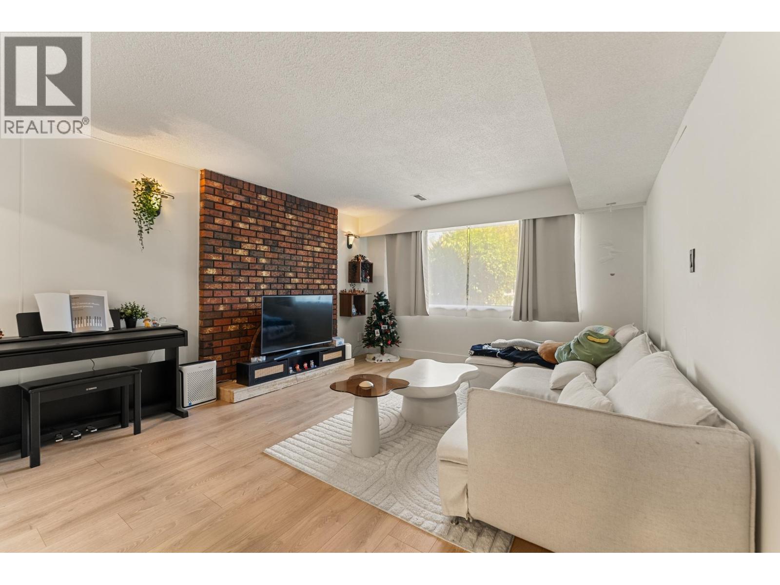2268 Wenonah Street, Vancouver, British Columbia  V5N 2Z6 - Photo 7 - R3052705