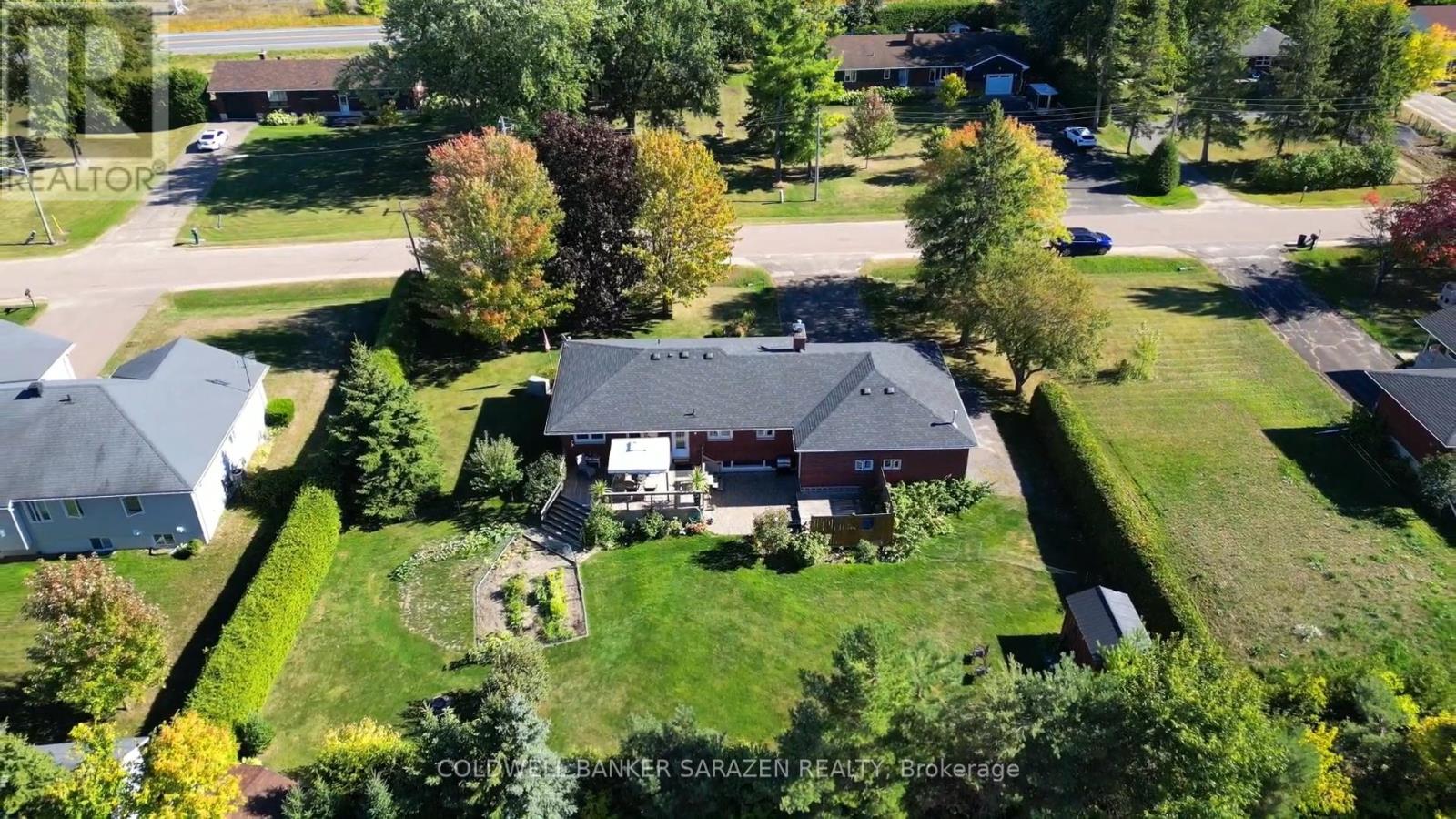 32 Wabalac Drive, Mcnab/braeside, Ontario  K7S 3G9 - Photo 39 - X12421213