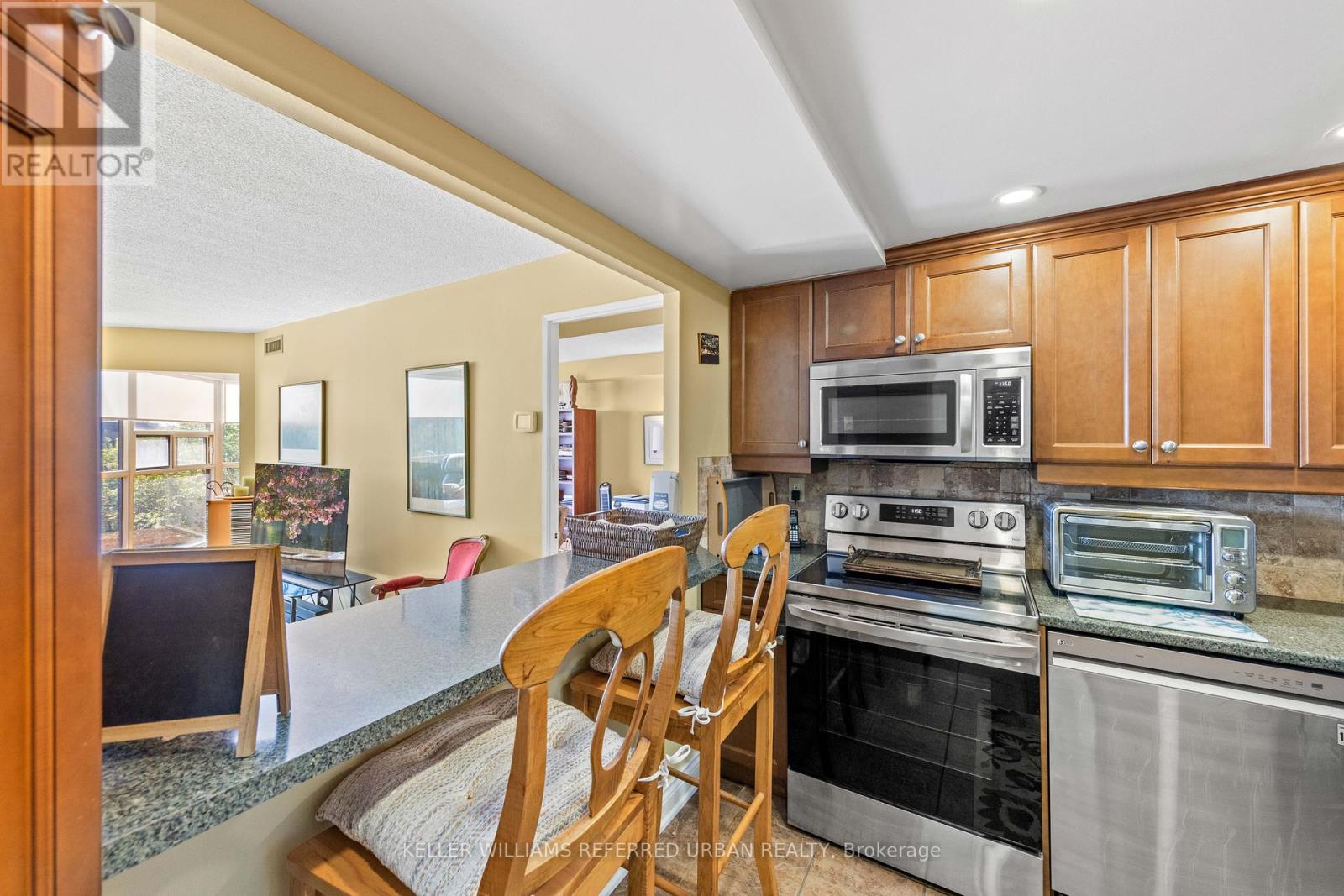 413 - 705 King Street W, Toronto, Ontario  M5V 2W8 - Photo 13 - C12426859