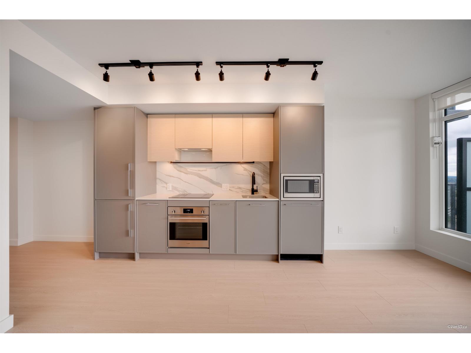 1812 13745 George Junction, Surrey, British Columbia  V3T 0V8 - Photo 12 - R3052463