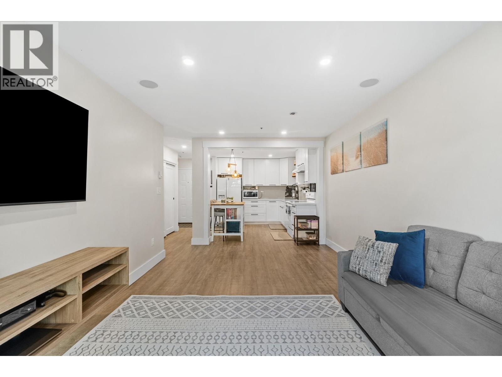 404 1310 Cariboo Street, New Westminster, British Columbia  V3M 1X2 - Photo 6 - R3051897