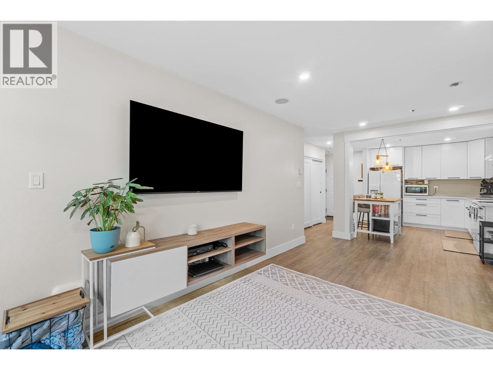 404 1310 Cariboo Street, New Westminster, British Columbia  V3M 1X2 - Photo 5 - R3051897