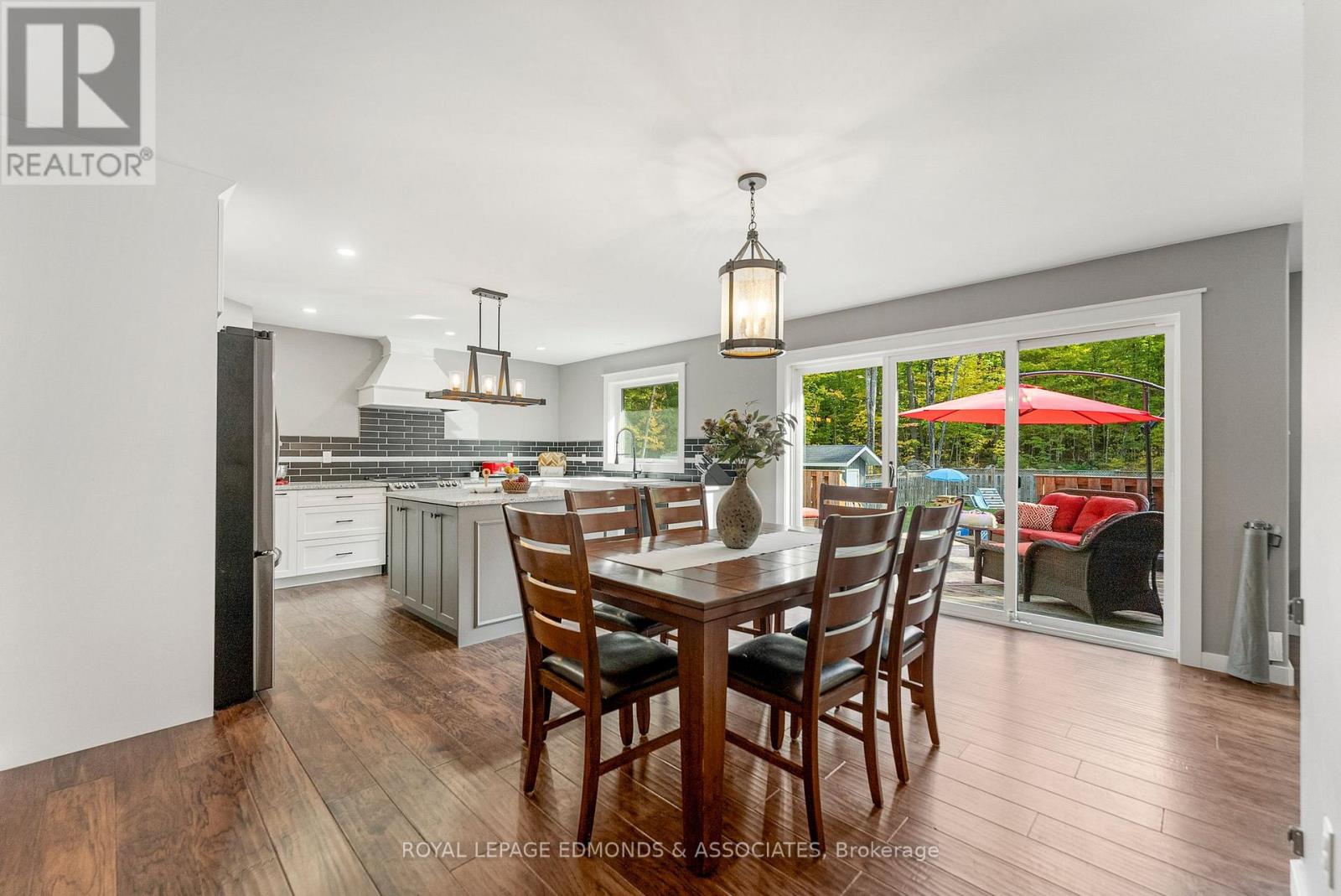 166 Deerfield Drive, Mcnab/braeside, Ontario  K0A 3L0 - Photo 10 - X12429480
