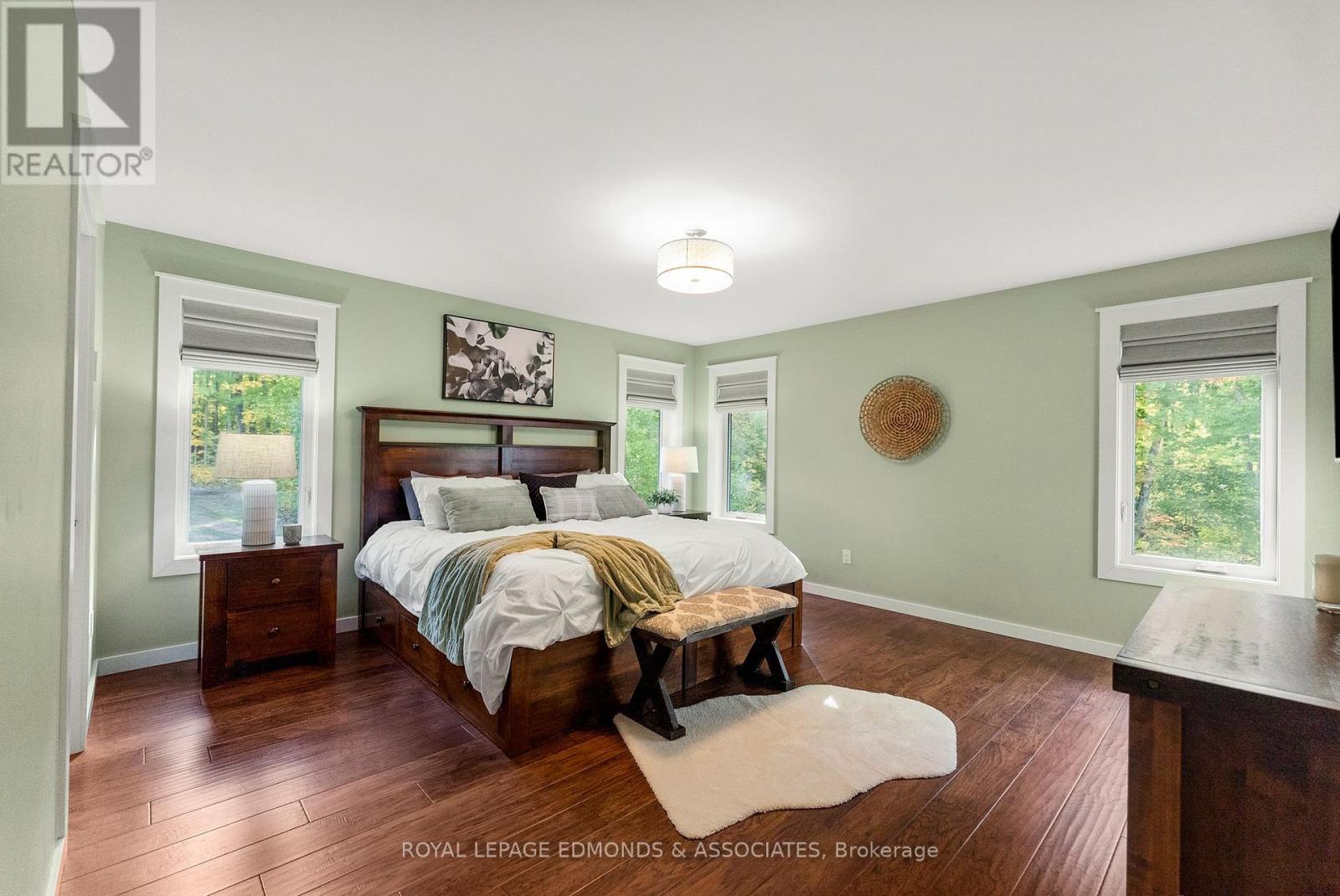 166 Deerfield Drive, Mcnab/braeside, Ontario  K0A 3L0 - Photo 16 - X12429480