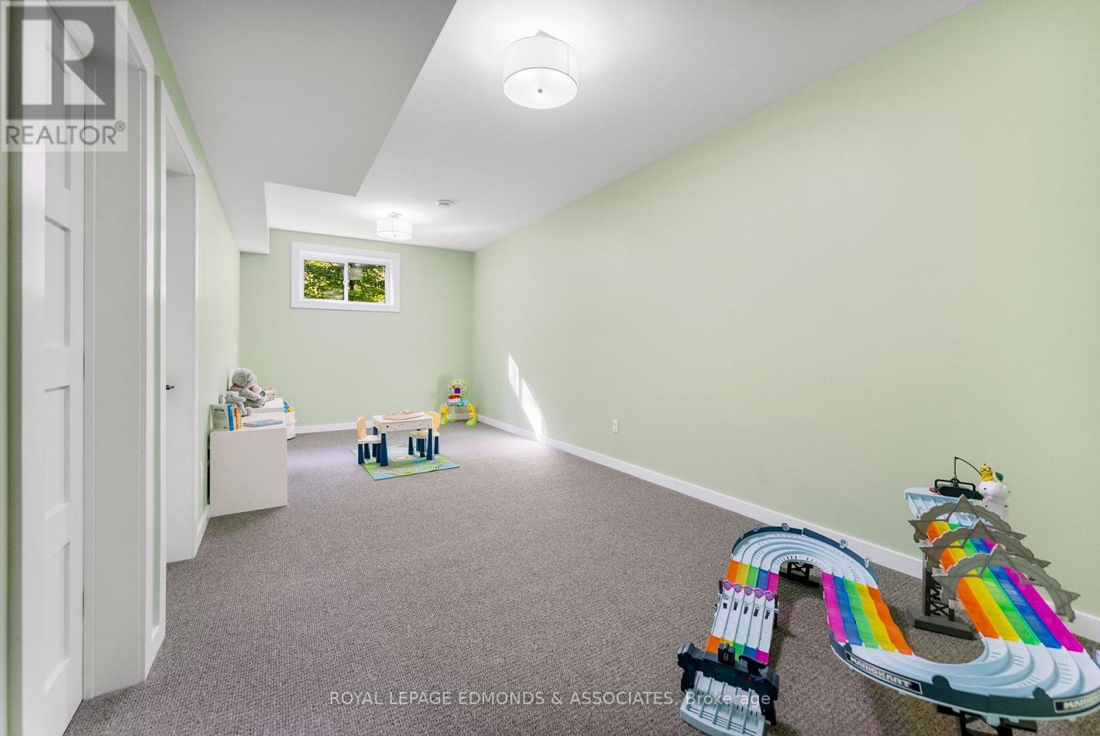 166 Deerfield Drive, Mcnab/braeside, Ontario  K0A 3L0 - Photo 29 - X12429480