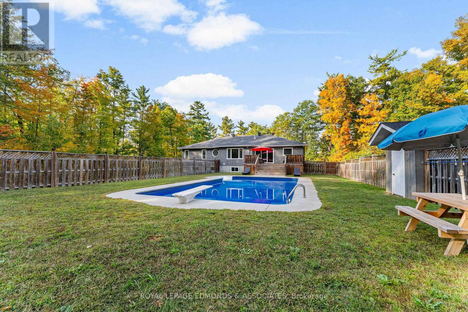 166 Deerfield Drive, Mcnab/braeside, Ontario  K0A 3L0 - Photo 40 - X12429480
