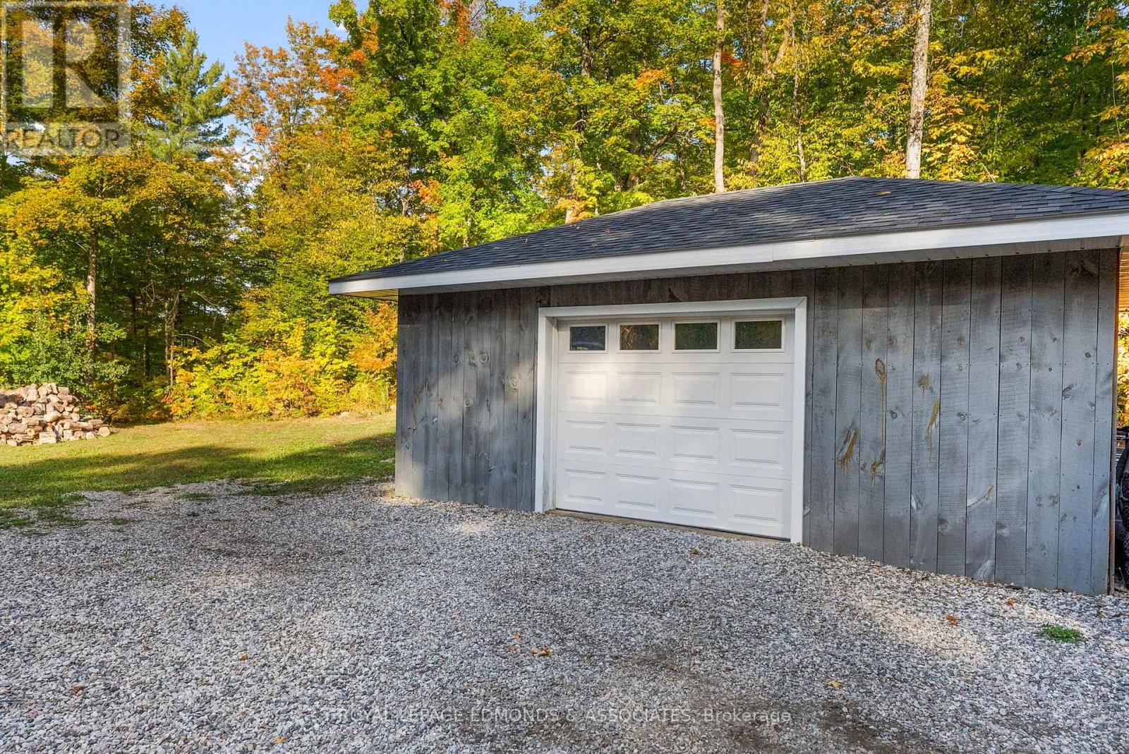 166 Deerfield Drive, Mcnab/braeside, Ontario  K0A 3L0 - Photo 41 - X12429480