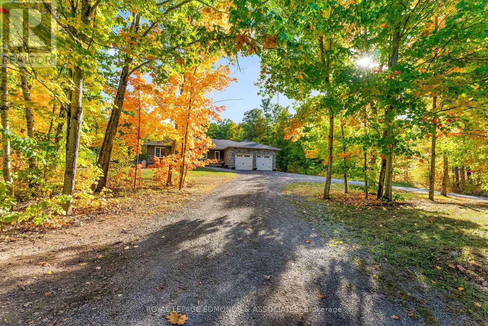 166 Deerfield Drive, Mcnab/braeside, Ontario  K0A 3L0 - Photo 47 - X12429480