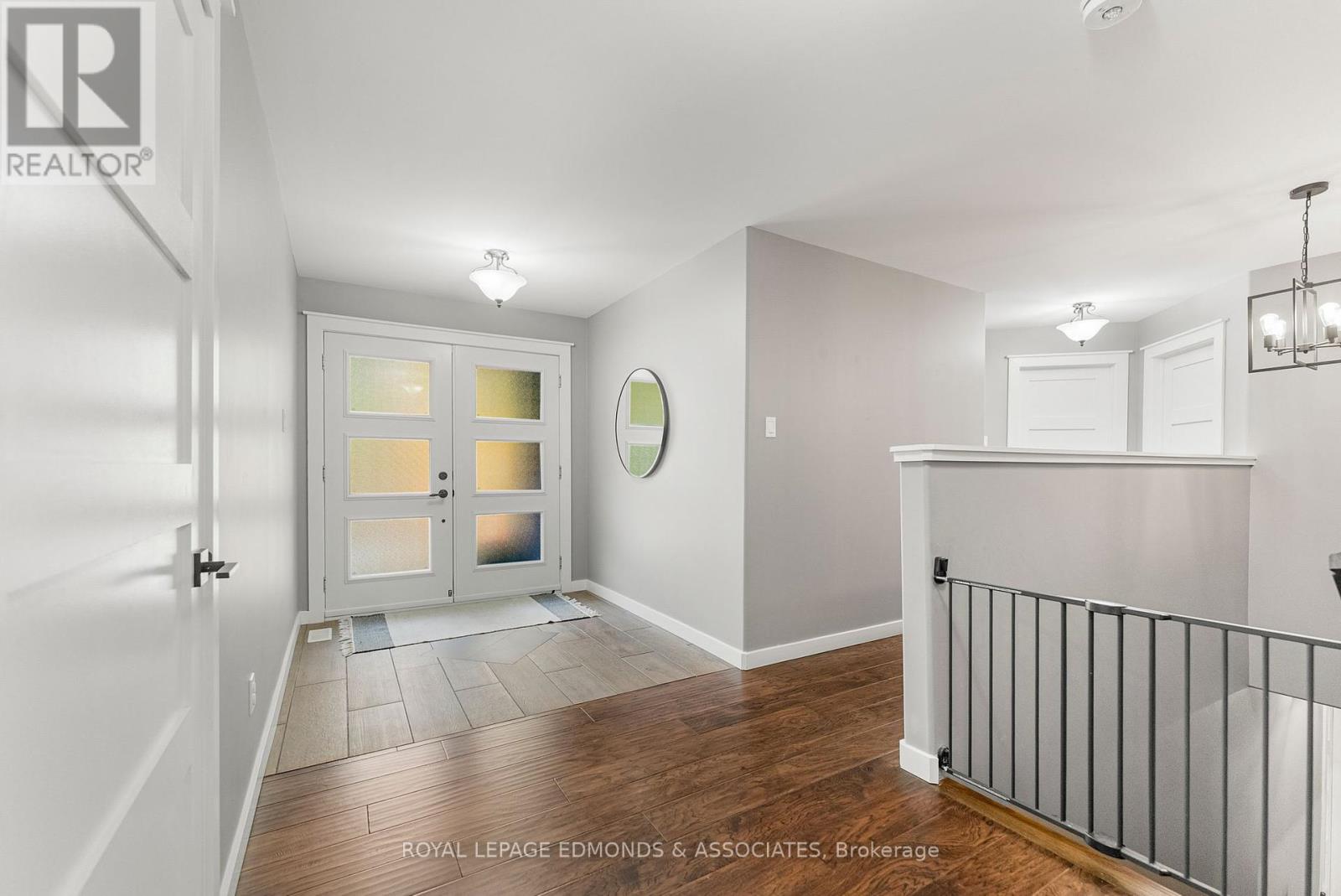 166 Deerfield Drive, Mcnab/braeside, Ontario  K0A 3L0 - Photo 5 - X12429480
