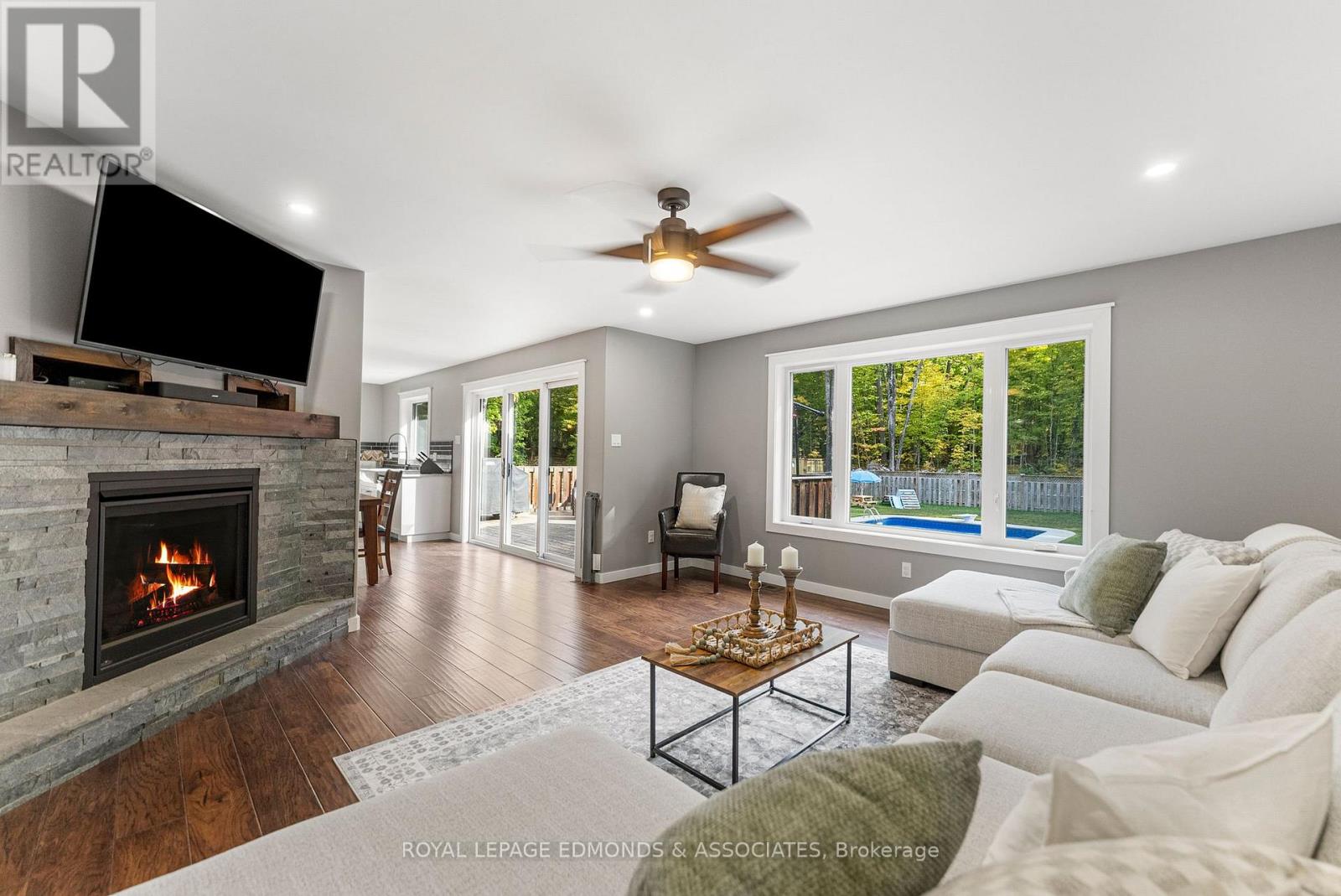 166 Deerfield Drive, Mcnab/braeside, Ontario  K0A 3L0 - Photo 7 - X12429480