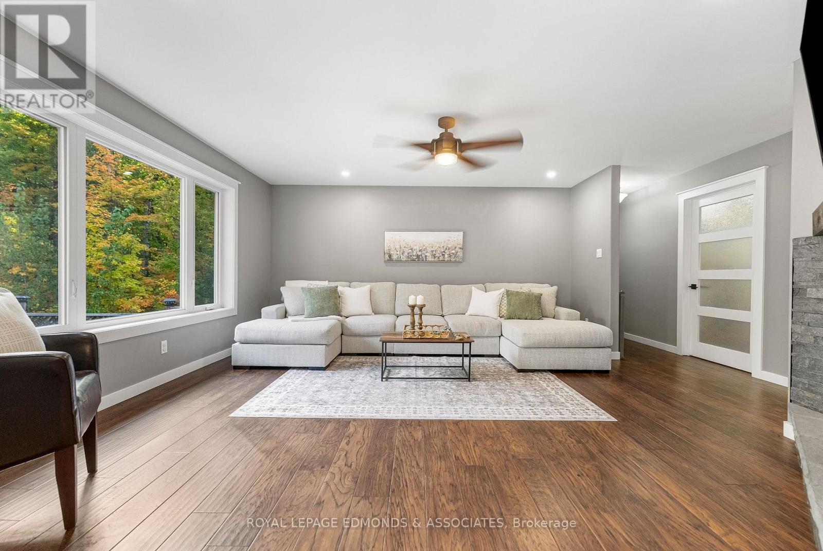 166 Deerfield Drive, Mcnab/braeside, Ontario  K0A 3L0 - Photo 9 - X12429480