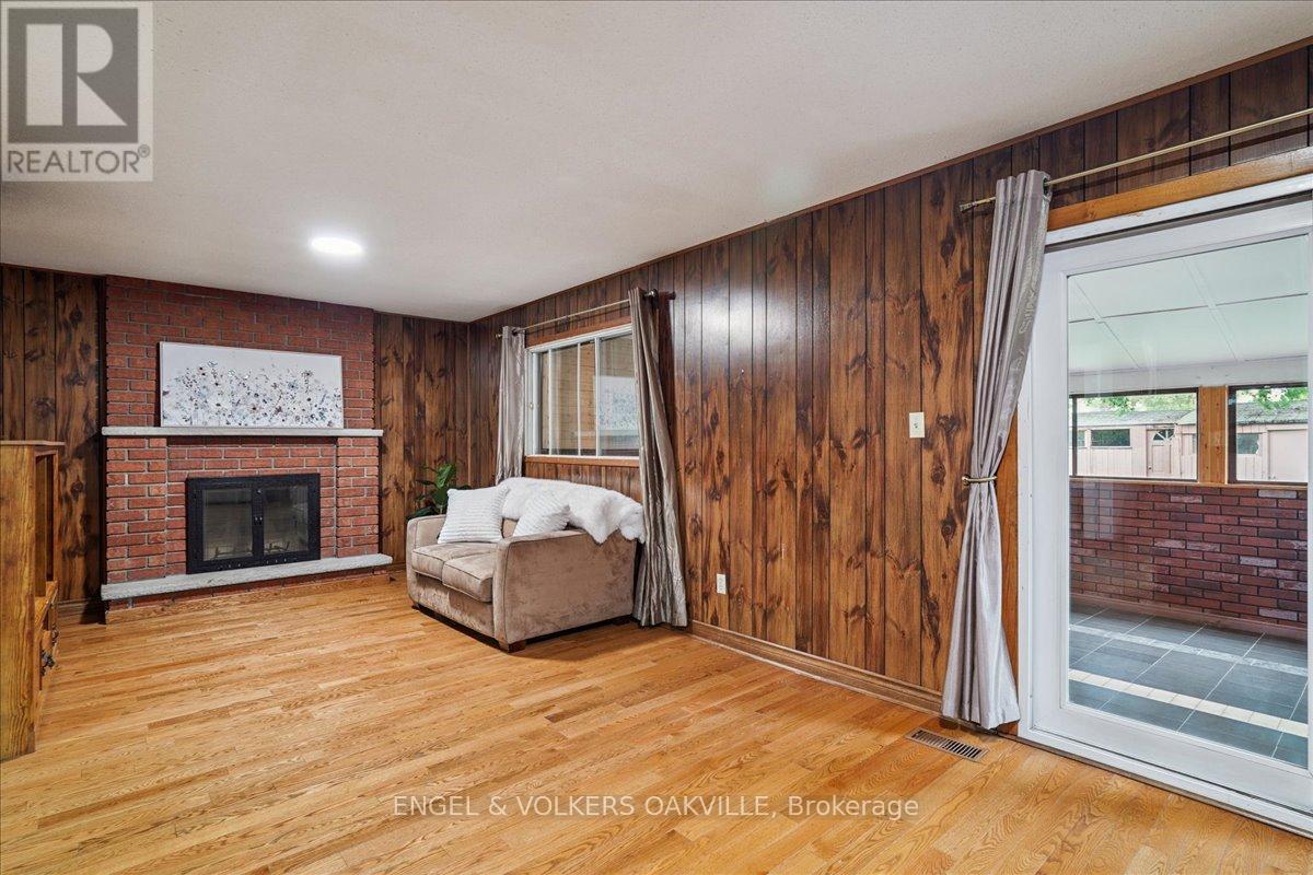 4170 Sunset Valley Court, Mississauga, Ontario  L4W 3L5 - Photo 23 - W12429358
