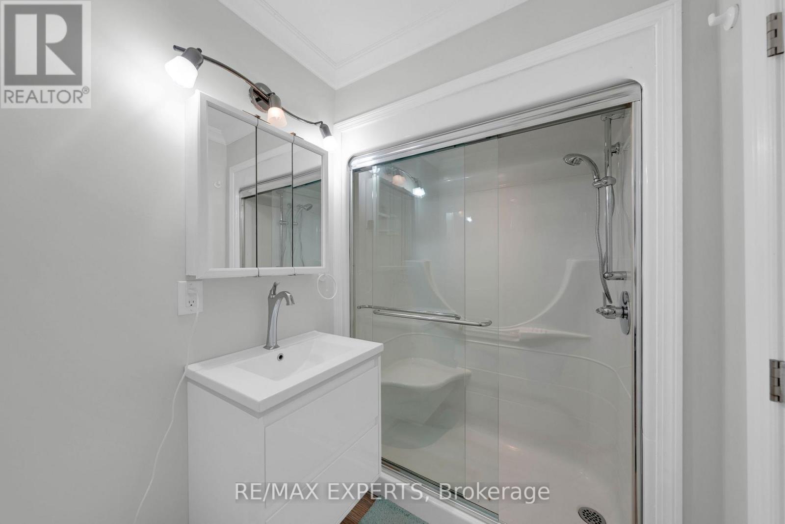 55 Manorwood Court, Caledon, Ontario  L7E 2T2 - Photo 29 - W12417797