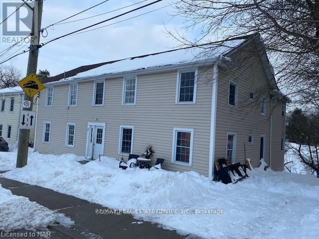 17 Hainer Street, St. Catharines, Ontario  L2S 1M5 - Photo 4 - X12395159