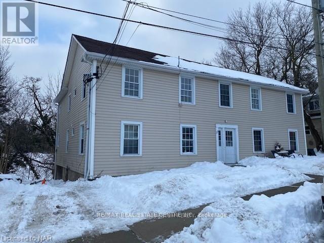 17 Hainer Street, St. Catharines, Ontario  L2S 1M5 - Photo 3 - X12395159