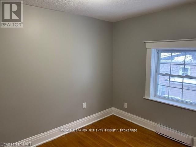 17 Hainer Street, St. Catharines, Ontario  L2S 1M5 - Photo 14 - X12395159