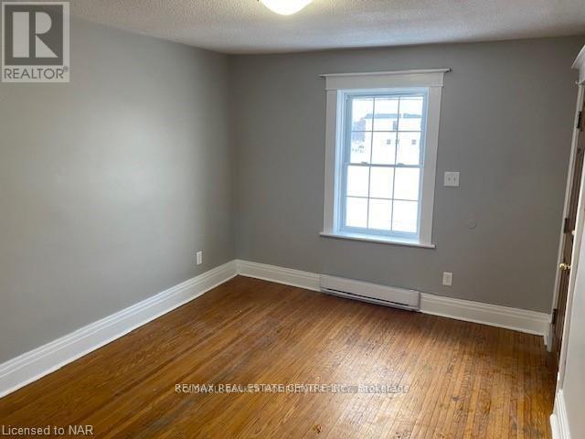 17 Hainer Street, St. Catharines, Ontario  L2S 1M5 - Photo 10 - X12395159