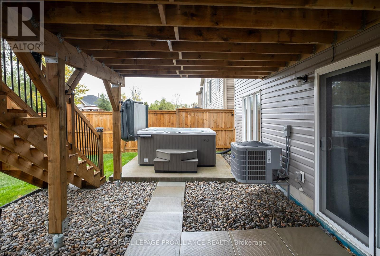 54 Brennan Crescent, Loyalist (Odessa), Ontario  K0H 2H0 - Photo 39 - X12425405