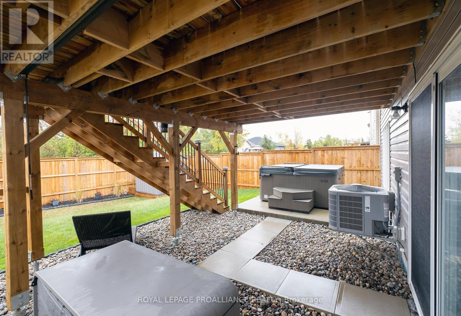 54 Brennan Crescent, Loyalist (Odessa), Ontario  K0H 2H0 - Photo 37 - X12425405