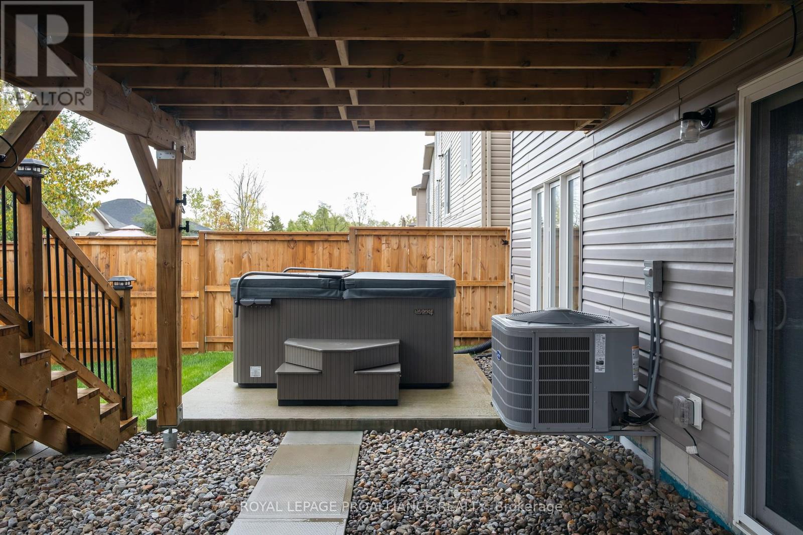 54 Brennan Crescent, Loyalist (Odessa), Ontario  K0H 2H0 - Photo 40 - X12425405