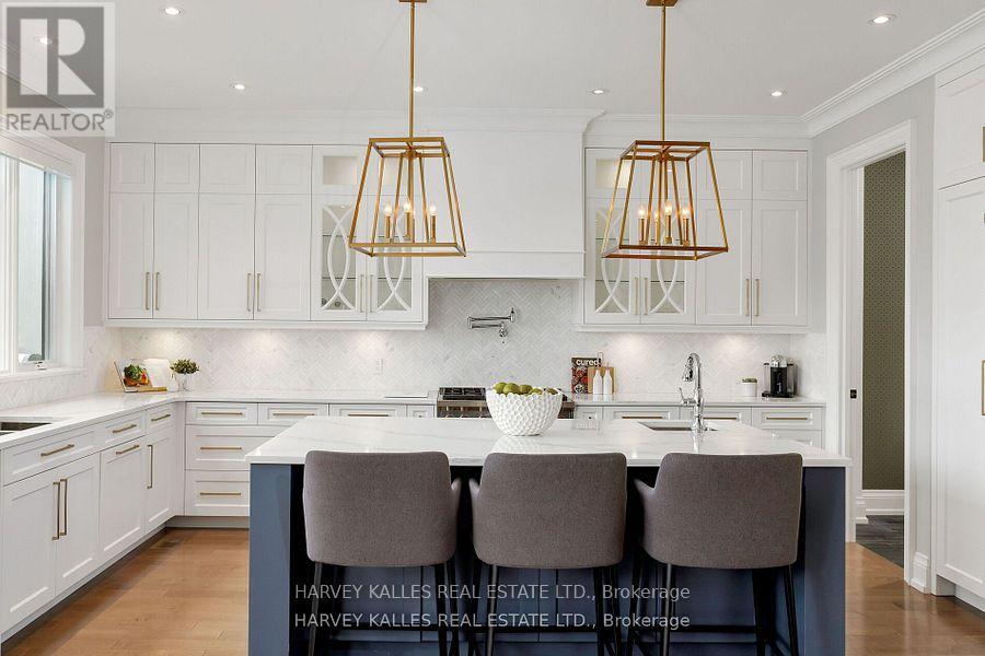 4673 Dundas Street W, Toronto, Ontario  M9A 1A4 - Photo 17 - W12427708