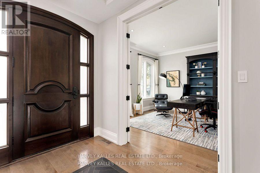 4673 Dundas Street W, Toronto, Ontario  M9A 1A4 - Photo 5 - W12427708