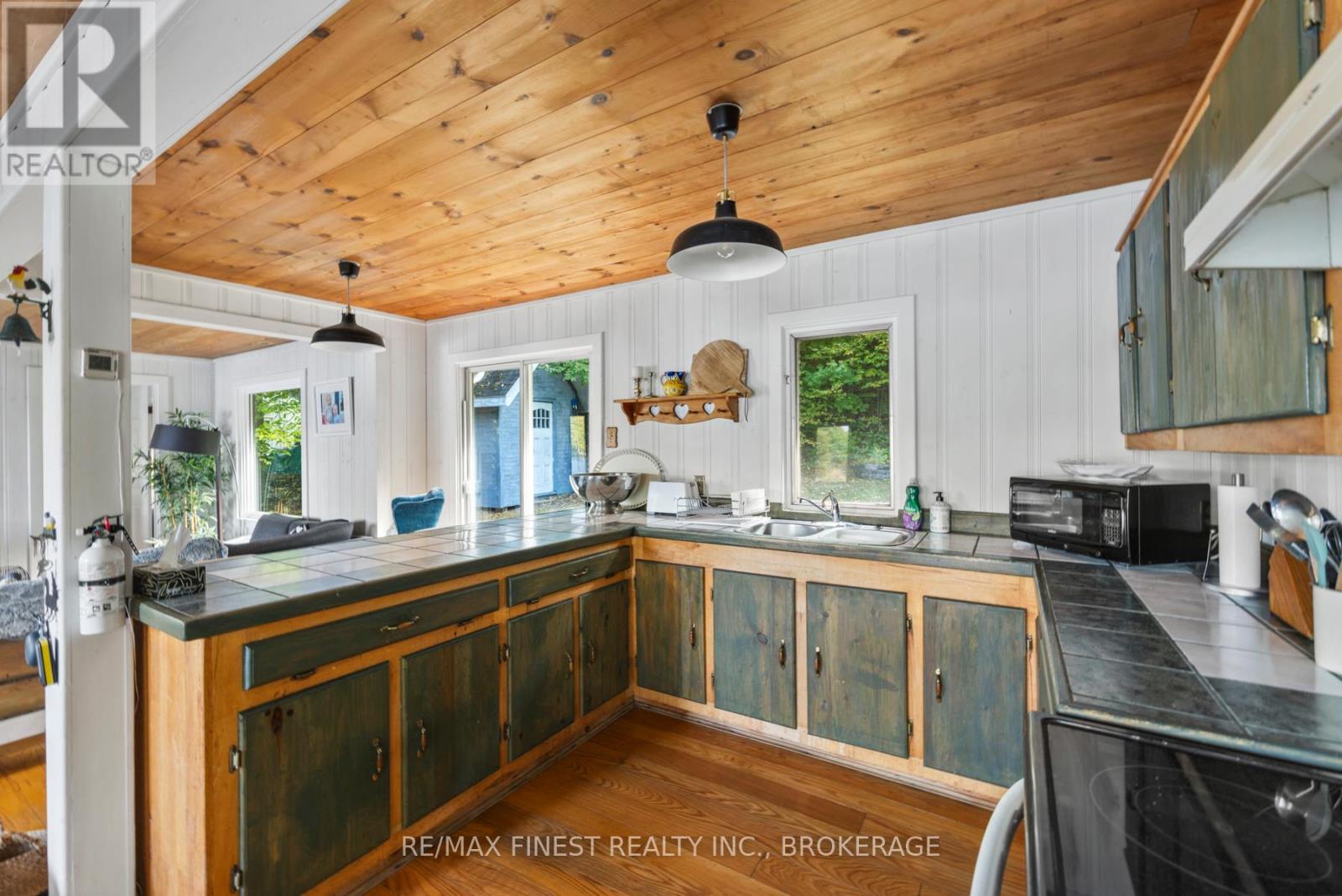 1018 Leadbeater Lane, Frontenac, Ontario  K0H 2L0 - Photo 12 - X12429528