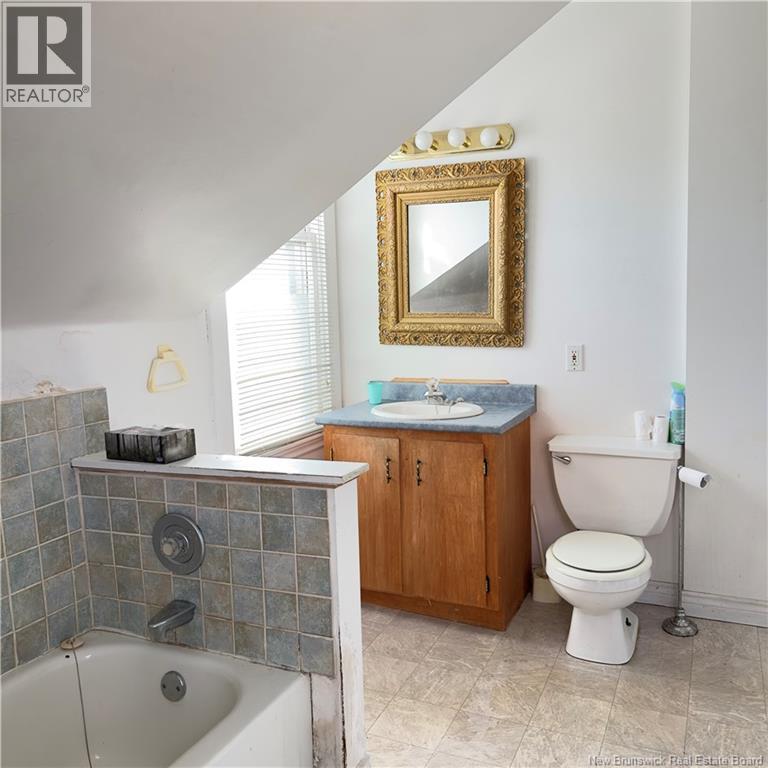 72 John, Moncton, New Brunswick  E1C 2G9 - Photo 25 - NB127444