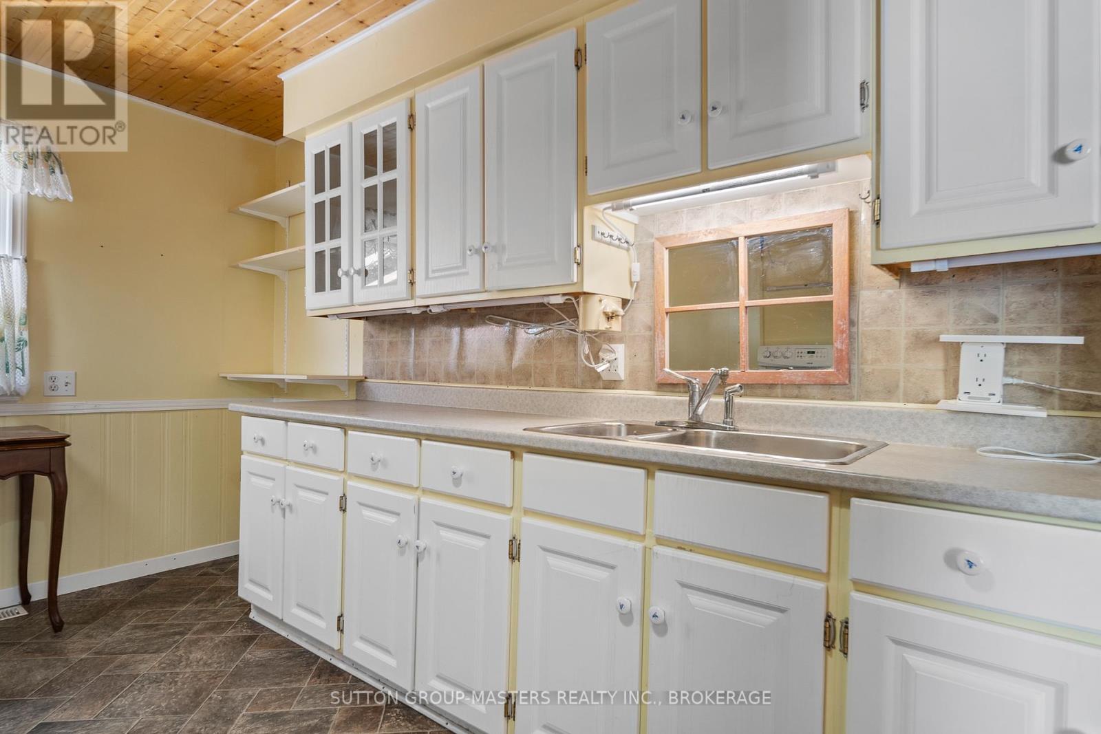 605 Alfred Street, Kingston, Ontario  K7K 4J8 - Photo 14 - X12429628
