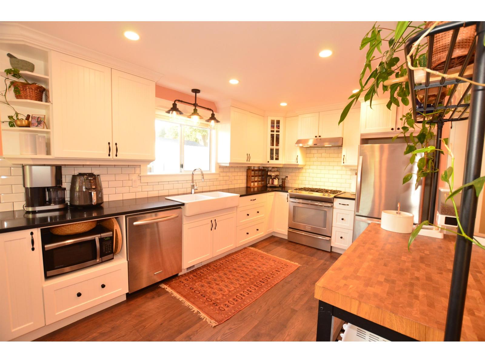 35107 Mcewen Avenue, Mission, British Columbia  V2V 6R3 - Photo 5 - R3052659